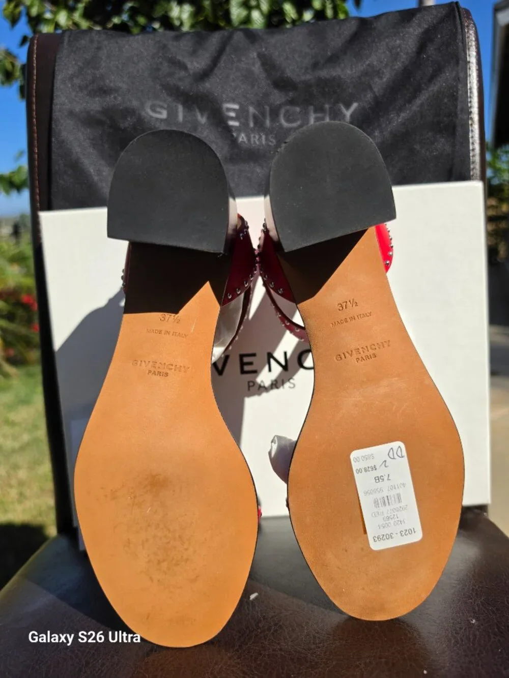 Givenchy elegant 60mm